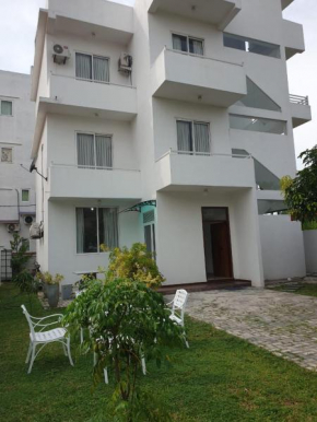 Anne's Airport Villa Hotel